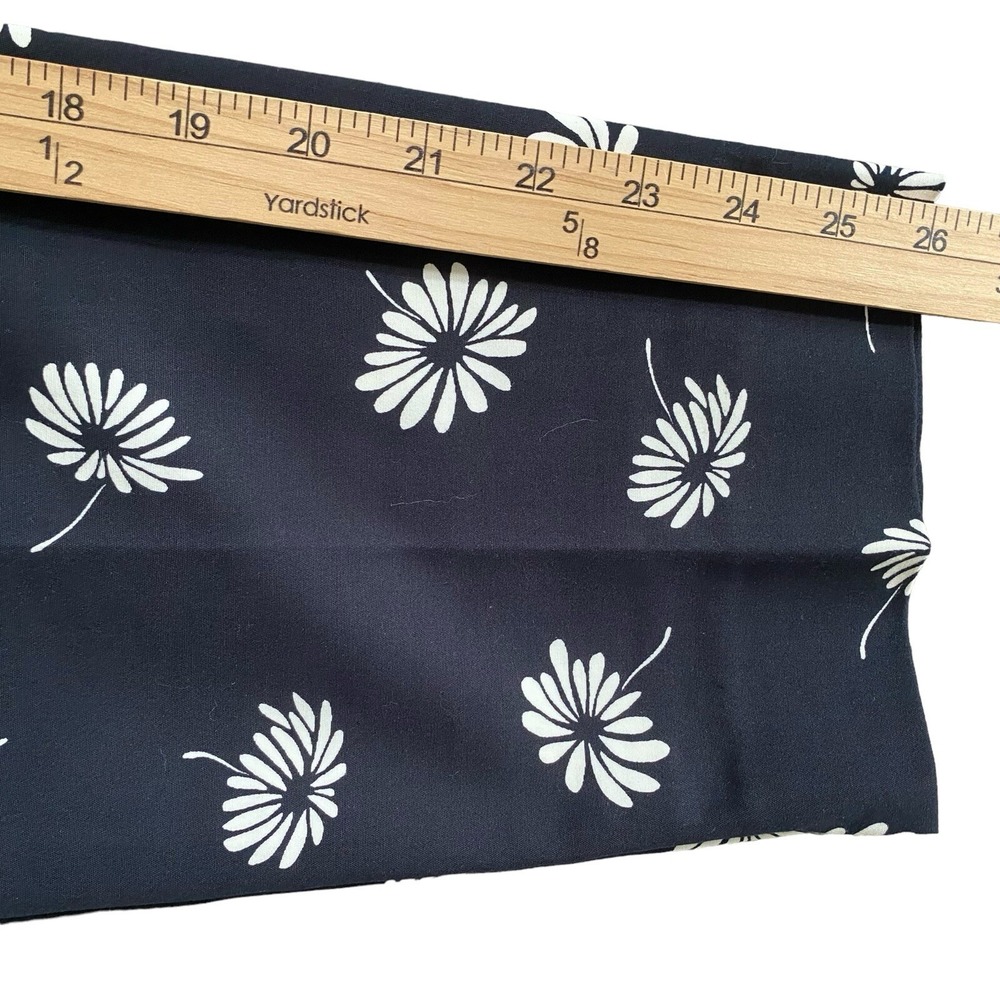 Talbots Hampshire Ankle Pants 10P Floral Black White High Rise Cottage Casual - Picture 6 of 9